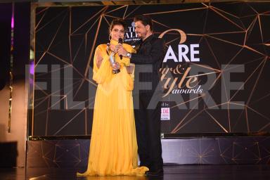 Kajol Shah Rukh - Filmfare Glamour And Style Awards 2018